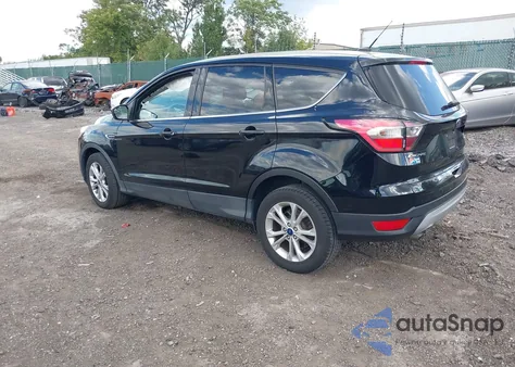 2017 Ford Escape Se z USA, uszkodzony, nr VIN 1FMCU0GD8HUC41296